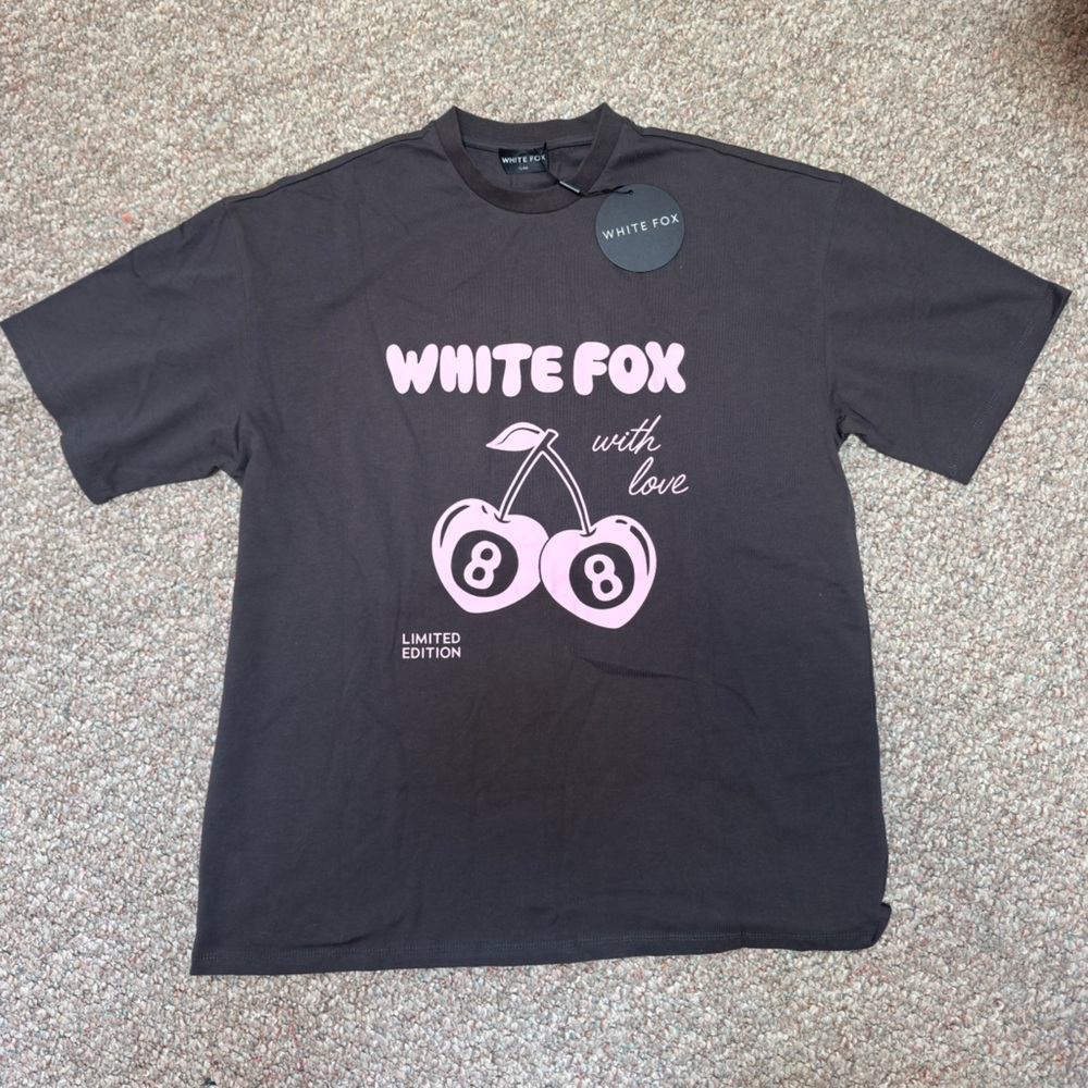 White fox “With Love In The Moment” oversized tee in “Charcoal”. Size S/M